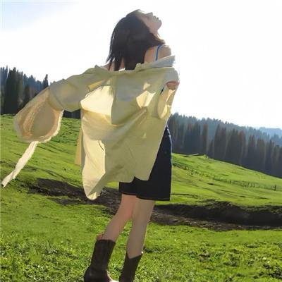 色肉毒蝎女